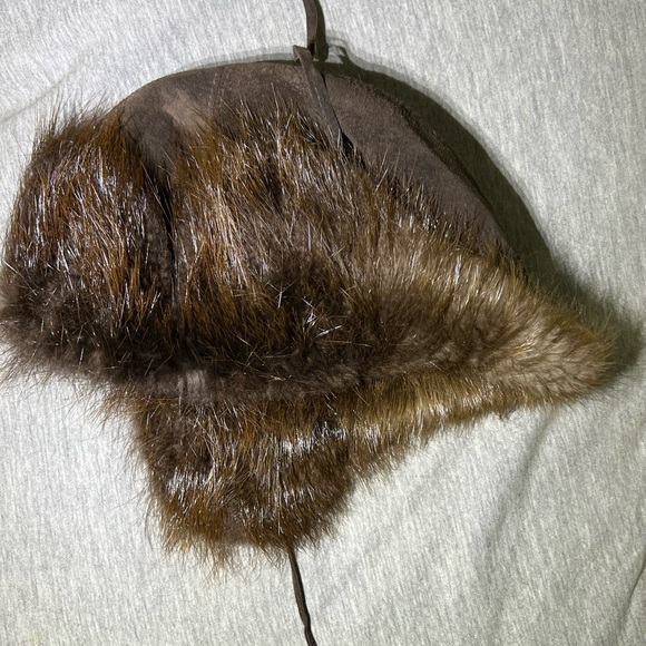 Fourrures Audet Furs Beaver Fur Suede Hat - Picture 5 of 10